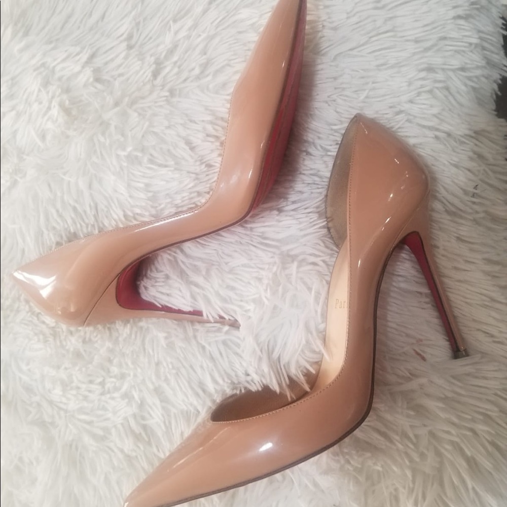 Christian Louboutin pumps 👠need gone ASAP